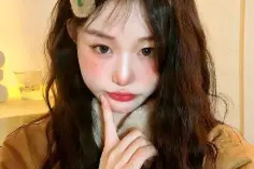 内娱开年地震！30岁网红司晓迪爆料睡遍顶流48小时反转封账号